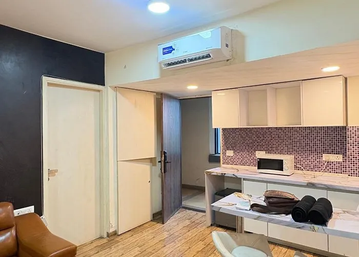Rajhans Belliza By 7 Star Home Stay